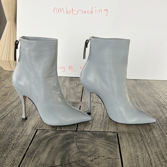 Stuart Weitzman light blue genuine soft Leather made in Spain ankle hi boots